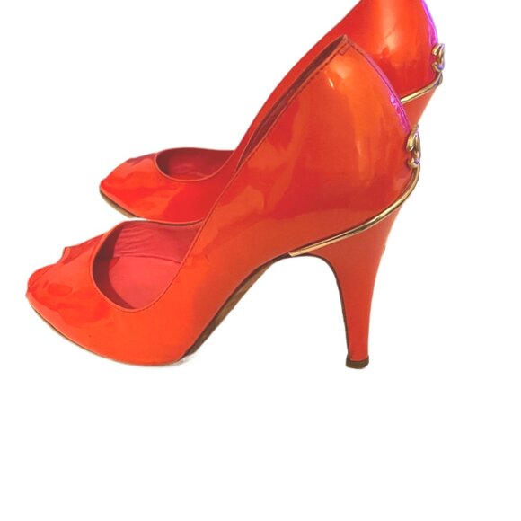 Chanel Coral Gold CC Logo Patent Leather Peep Toe High Heels Size 36.5 / US 6.5 - Picture 4 of 16